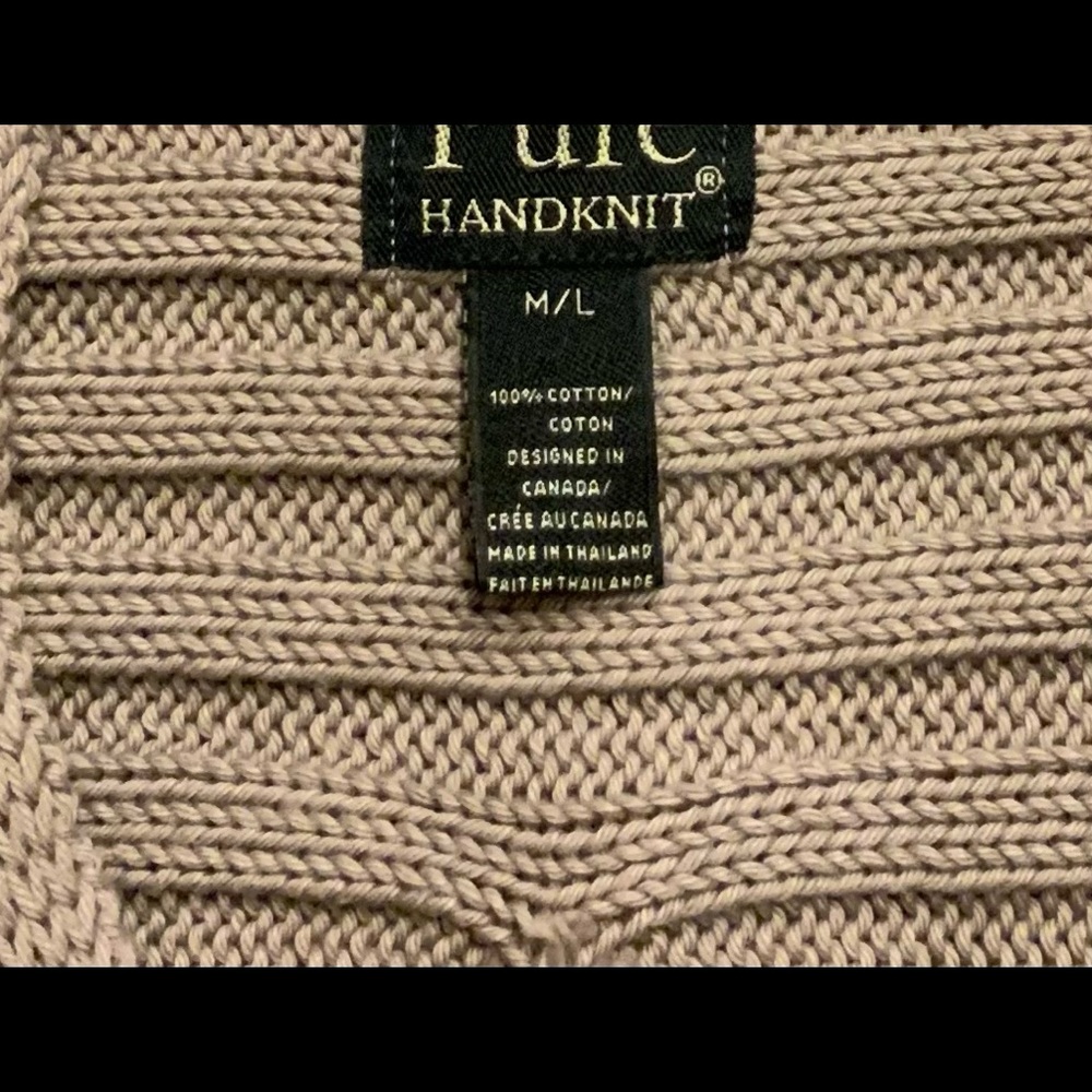 PURE hand knit sweater vest size M/L very unique buttons. Runs like a 1x - Picture 4 of 15